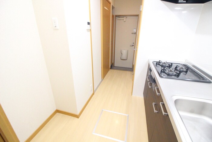 物件内観写真20　(廊下)