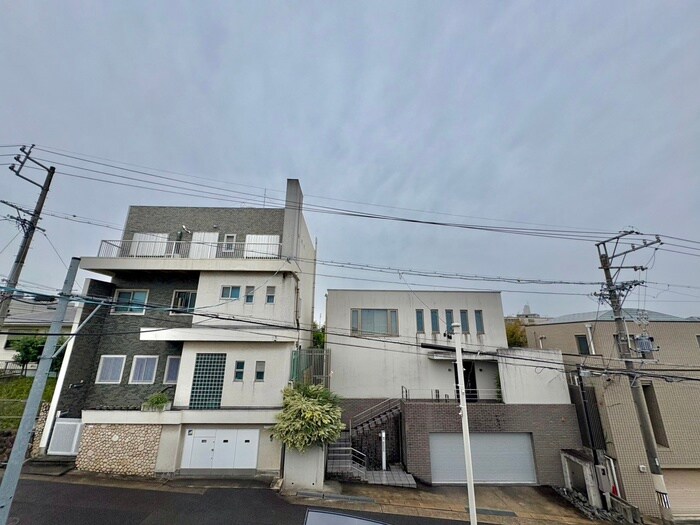 物件内観写真14　(室内からの展望)