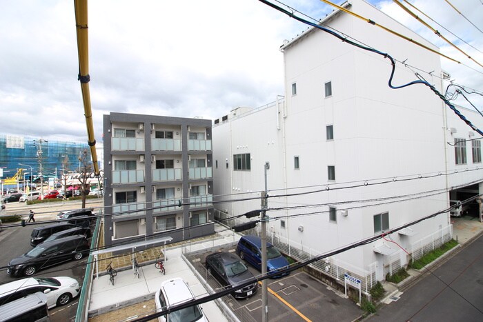 物件内観写真18　(室内からの展望)