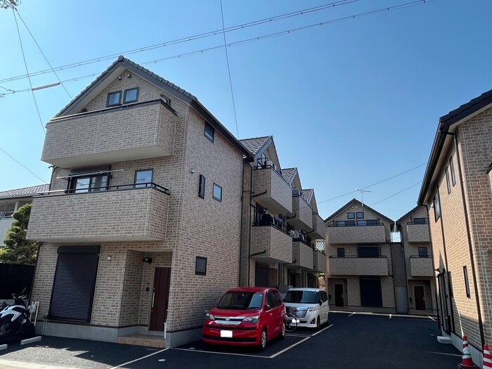 物件外観写真2　(外観写真)