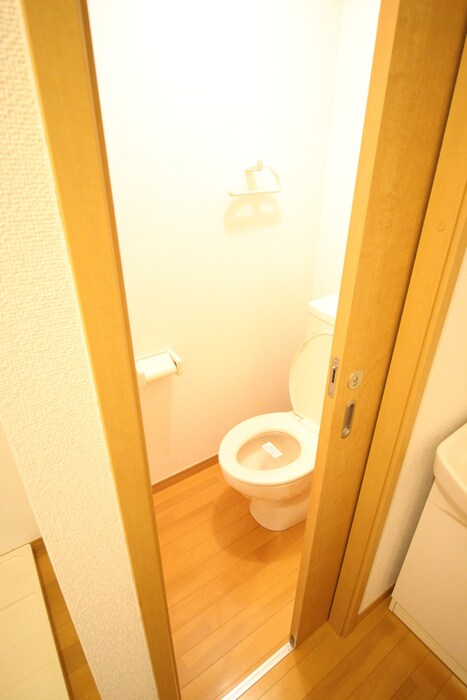 物件内観写真7　(トイレ)