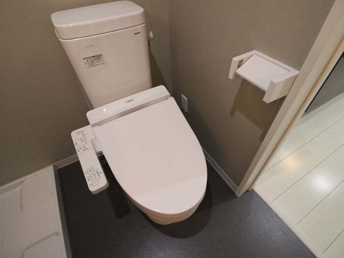 物件内観写真11　(トイレ)