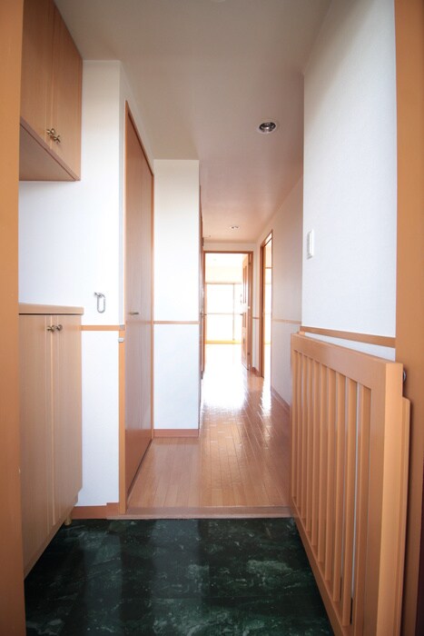 物件内観写真15　(玄関)