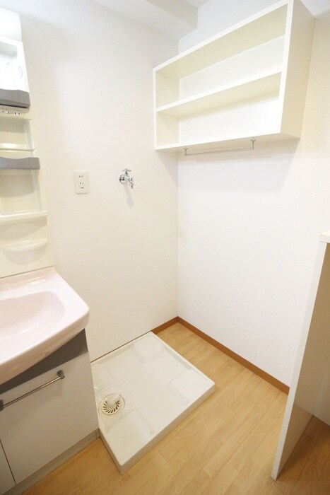 物件内観写真17　(洗濯機置場)