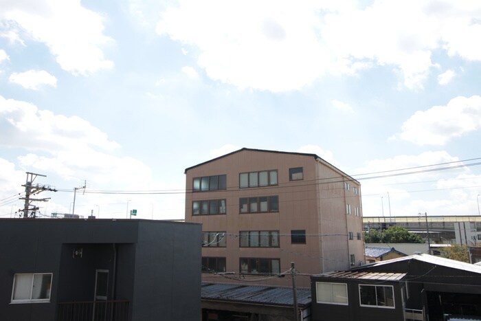 物件内観写真20　(室内からの展望)