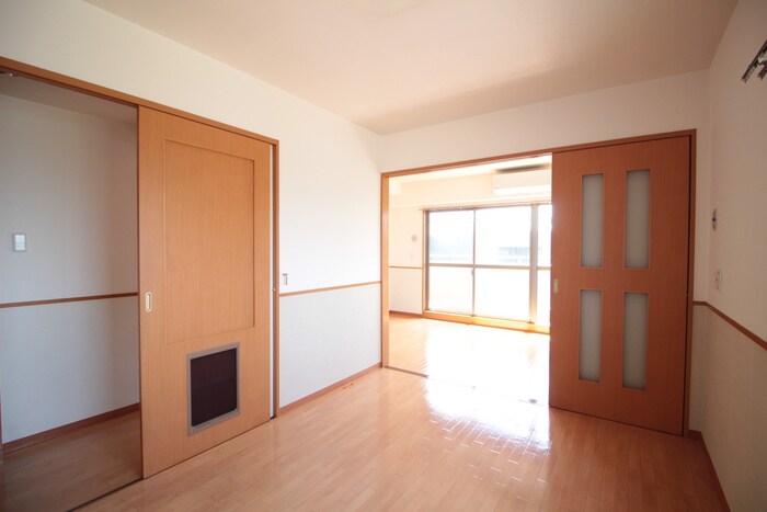 物件内観写真21　(居室)