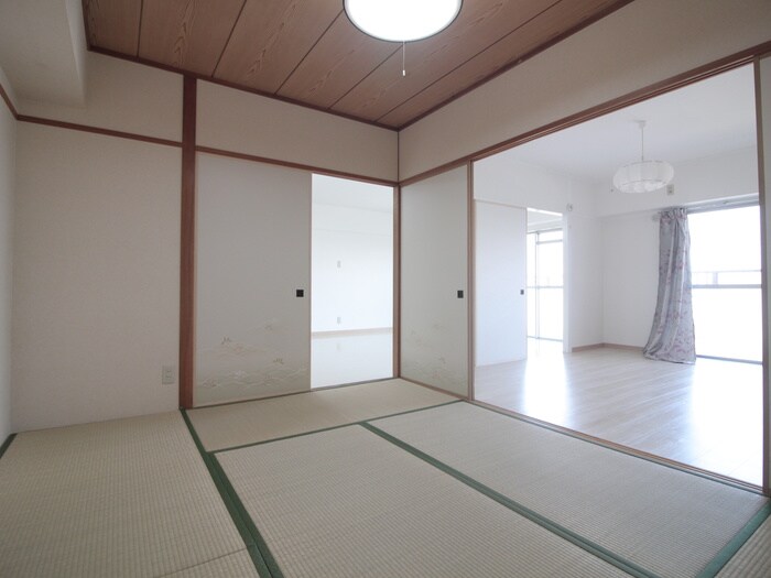 物件内観写真9　(居室)