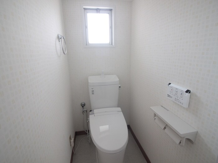 物件内観写真12　(トイレ)