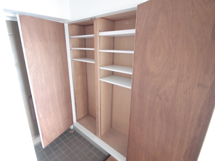 物件内観写真18　(靴箱)