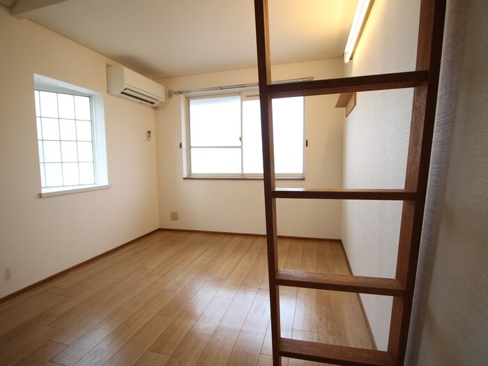 物件内観写真9　(居室)