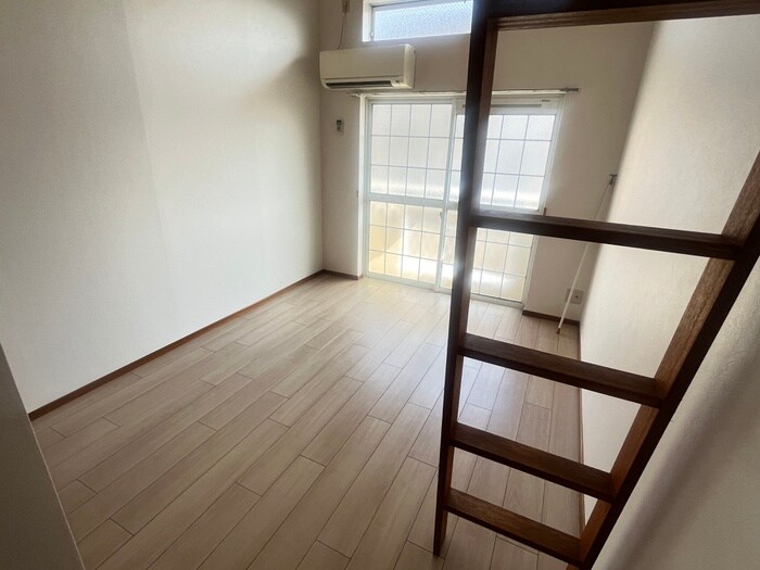 物件内観写真9　(居室)