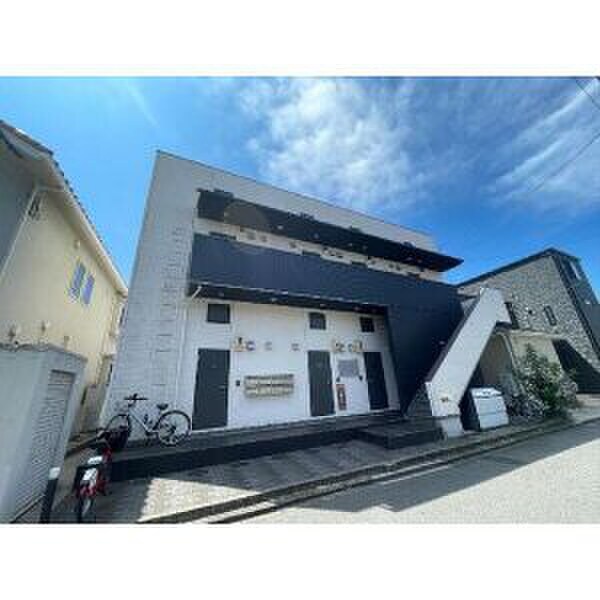 物件外観写真1　(外観写真)