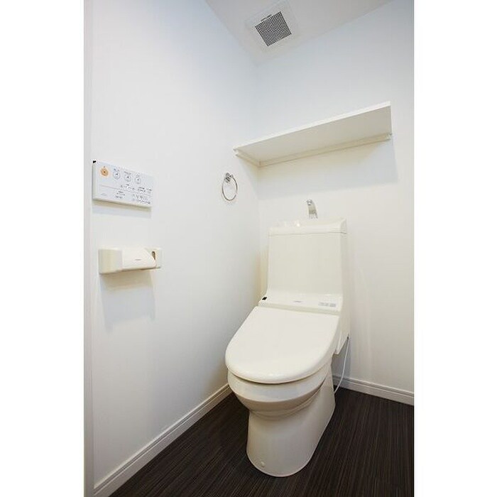 物件内観写真9　(トイレ)