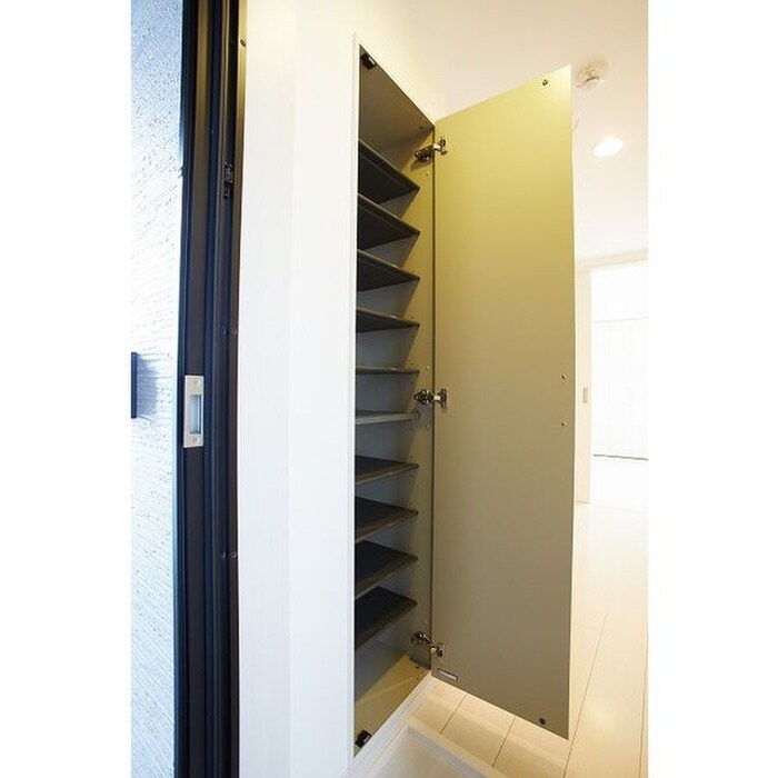 物件内観写真12　(靴箱)