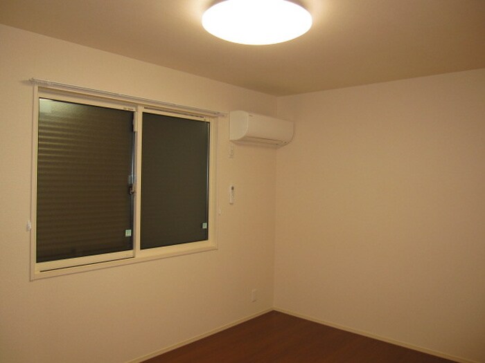 物件内観写真12　(居室)