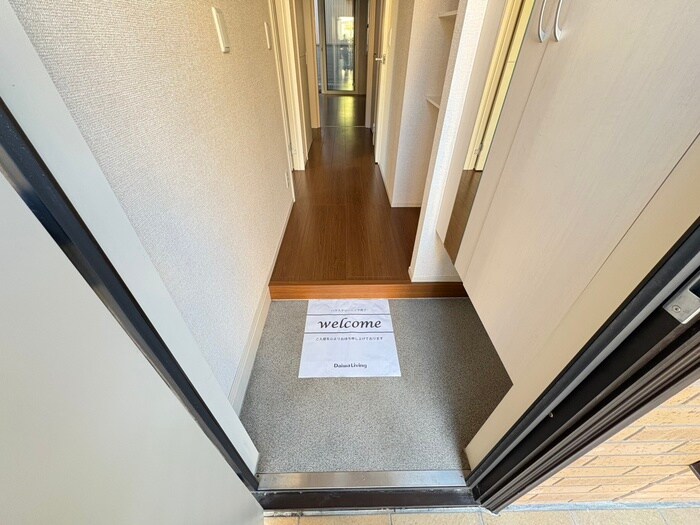 物件内観写真19　(玄関)
