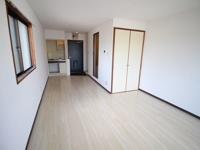 物件内観写真9　(居室)