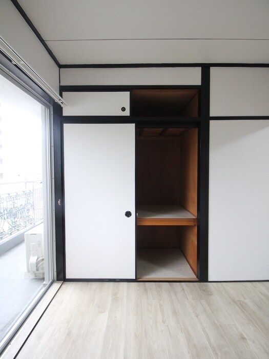 物件内観写真16　(収納)