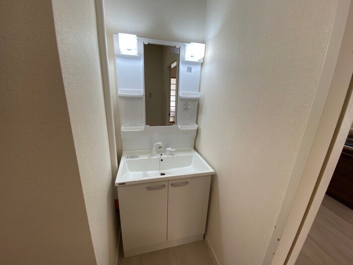 物件内観写真12　(洗面)