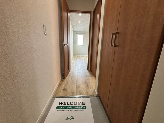 物件内観写真22　(玄関)