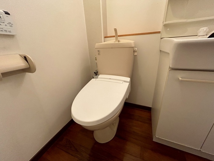 物件内観写真11　(トイレ)