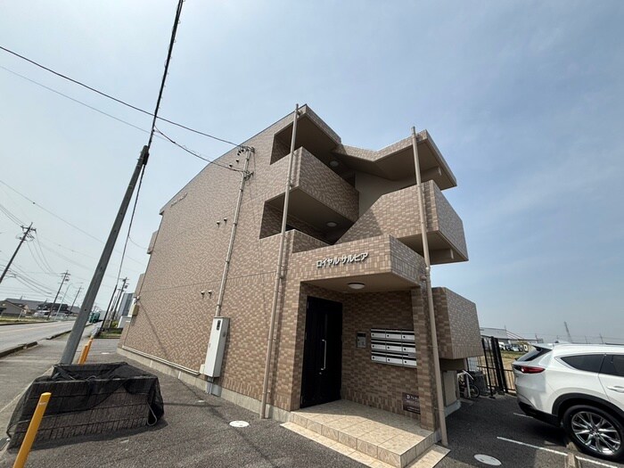 物件外観写真2　(外観写真)