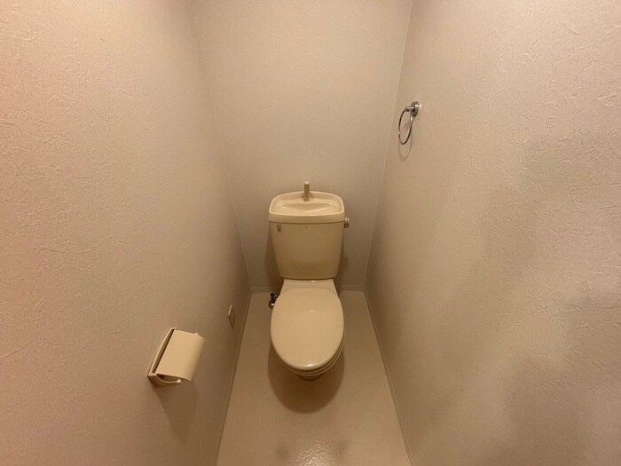 物件内観写真11　(トイレ)