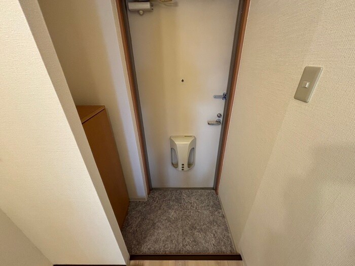物件内観写真19　(玄関)