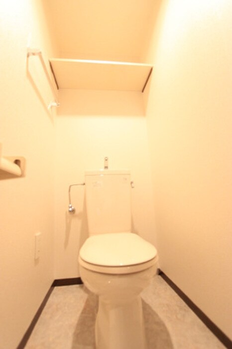 物件内観写真8　(トイレ)