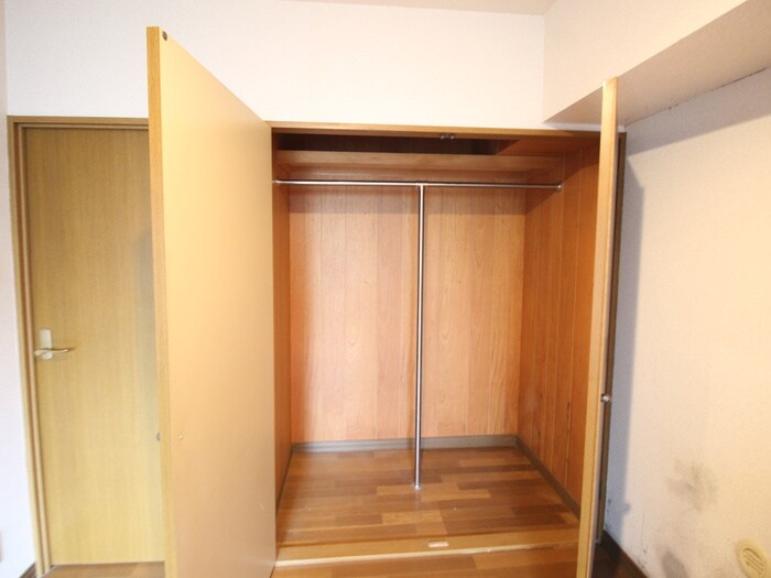 物件内観写真16　(収納)