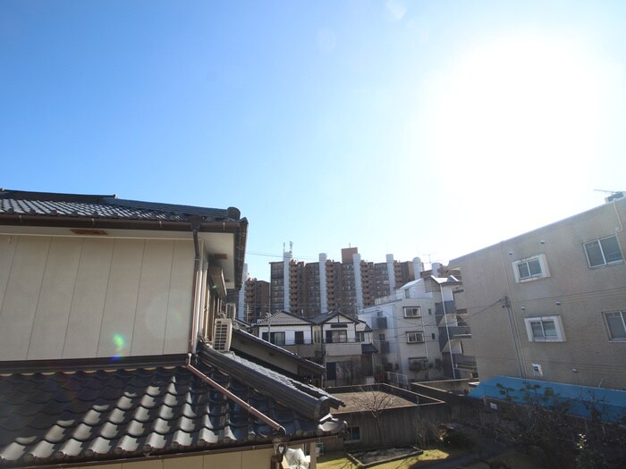 物件内観写真20　(室内からの展望)