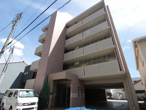 シャルマン外観写真