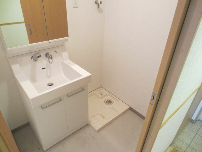 物件内観写真10　(収納)