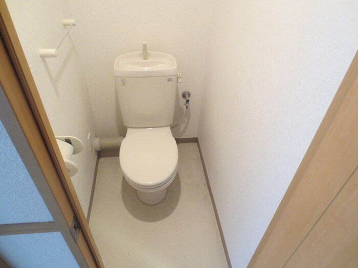 物件内観写真12　(トイレ)