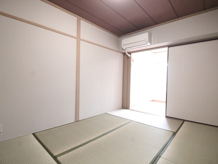 物件内観写真9　(居室)