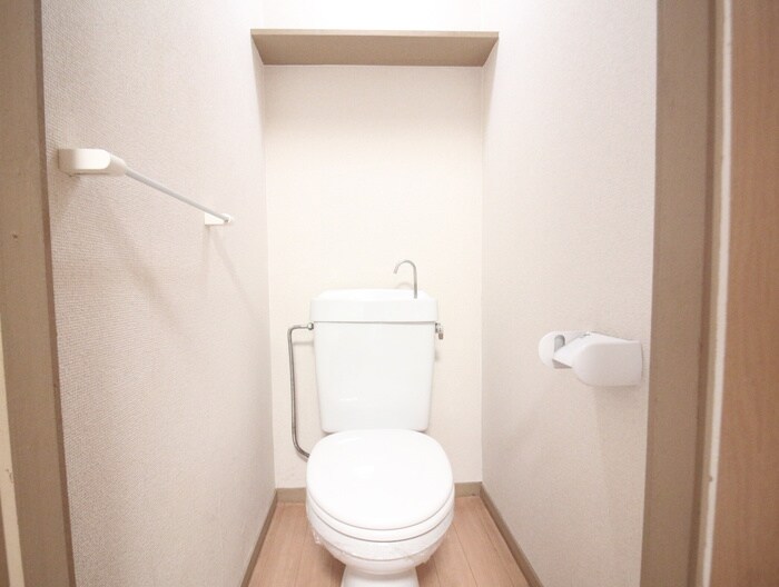 物件内観写真13　(トイレ)