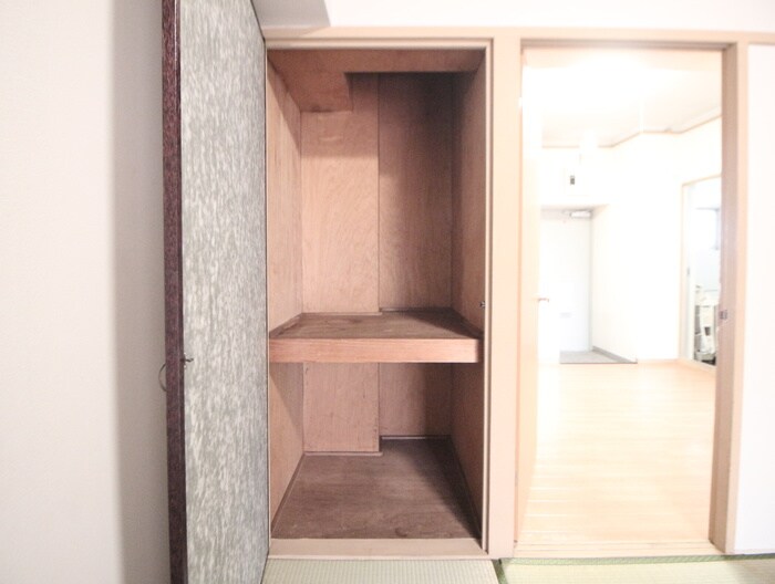 物件内観写真16　(収納)