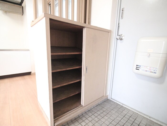 物件内観写真18　(室内からの展望)