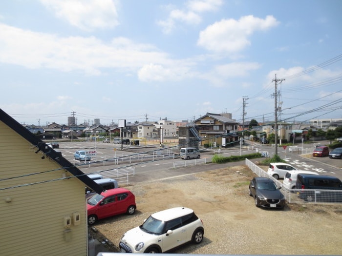 物件内観写真18　(室内からの展望)