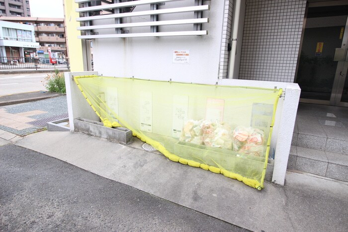 物件外観写真6　(建物設備)