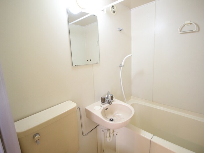 物件内観写真12　(洗面)