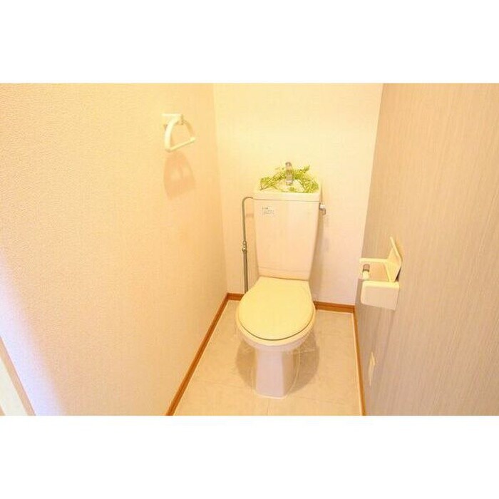 物件内観写真11　(トイレ)