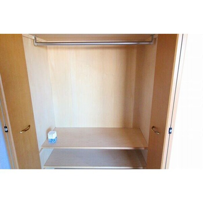 物件内観写真13　(収納)