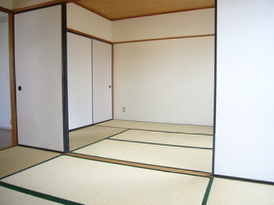 物件内観写真8　(居室)