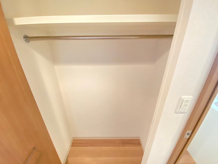 物件内観写真6　(収納)