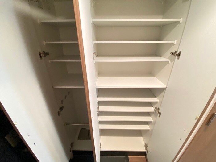 物件内観写真14　(靴箱)