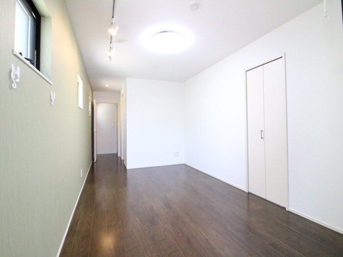 物件内観写真13　(居室)