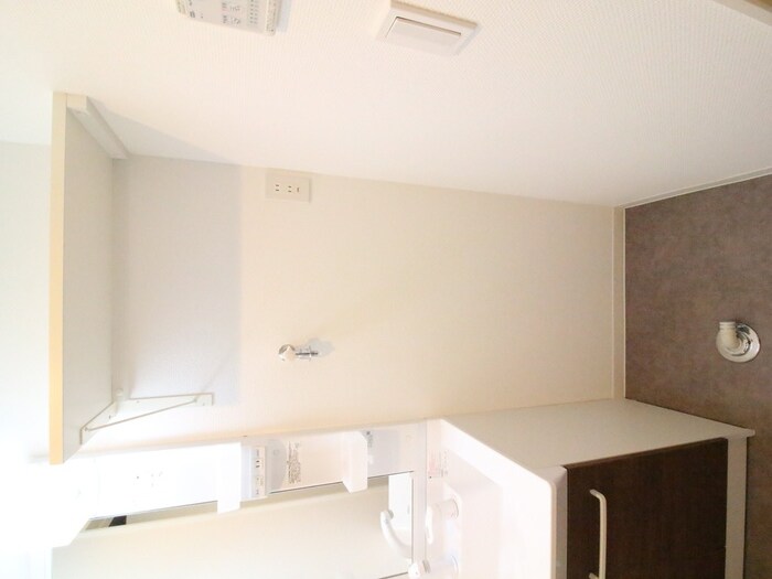 物件内観写真15　(洗濯機置場)