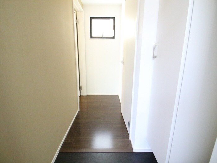 物件内観写真20　(玄関)