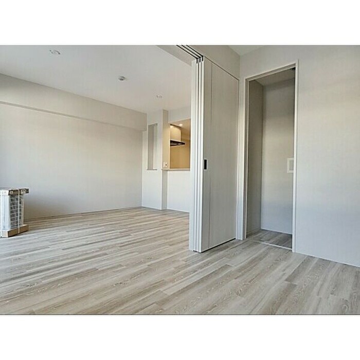 物件内観写真4　(居室)